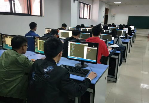 容易后悔的專業(yè)選擇排行榜 醫(yī)學(xué)穩(wěn)居榜首，法學(xué)意外落選，計(jì)算機(jī)網(wǎng)絡(luò)工程表現(xiàn)如何？